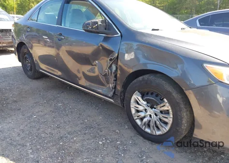 2012 Toyota Camry Le z USA, uszkodzony, nr VIN 4T1BF1FK6CU167574